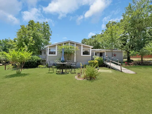 301 W Bethesda Rd, Burleson, TX 76028