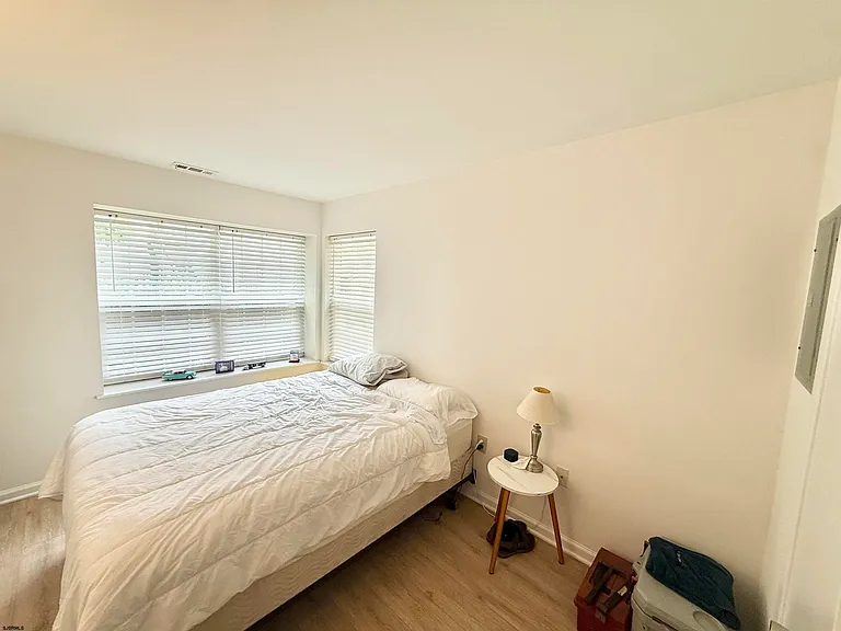 156 Driftwood Ct — Photo 6