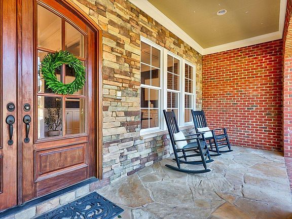 5th image of 3529 Brackenridge Ln