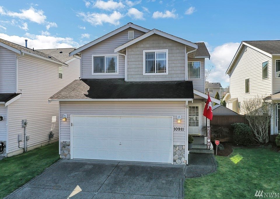 1st image of 10911 185th Ave E