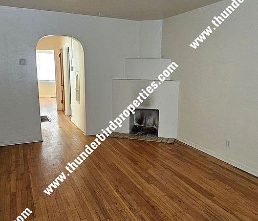 3rd image of 301 Yale Blvd NE #Pg3000412