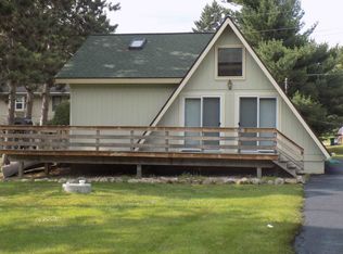 W10886 Tipperary Rd, Poynette, WI 53955