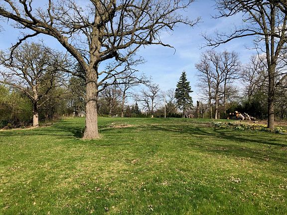 3rd image of 3010 Meyers Rd