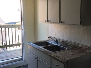 154 Austin St APT 3, Worcester, MA 01609