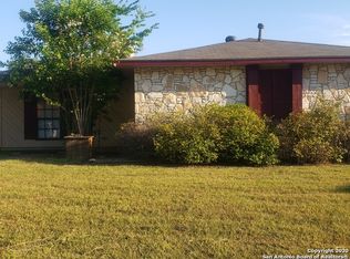 9338 Valley Rdg, San Antonio, TX 78250