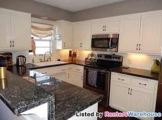 23625 Smithtown Rd, Shorewood, MN 55331