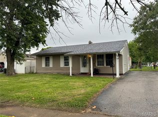 2428 Sunbury Ave, Granite City, IL 62040