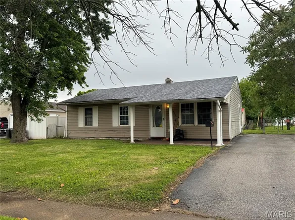 2428 Sunbury Ave, Granite City, IL 62040