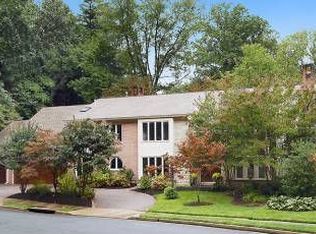3320 N Vermont St, Arlington, VA 22207