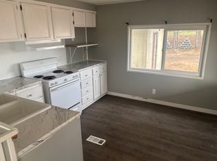 924 Eden Rd #B, Eden, ID 83325