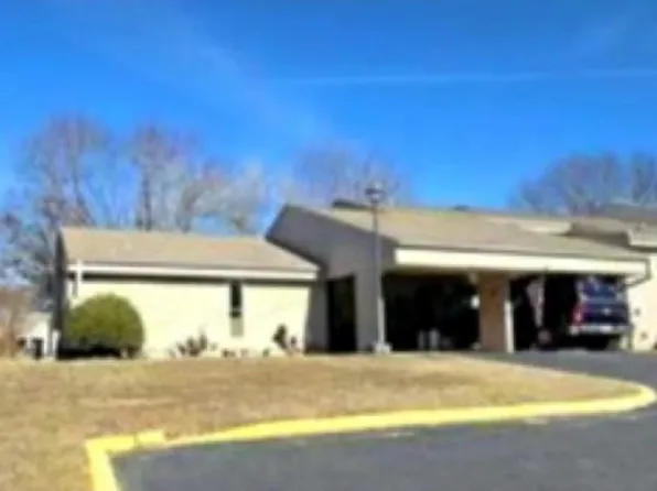 135 Hillview Dr APT 25, Fairfield Bay, AR 72088