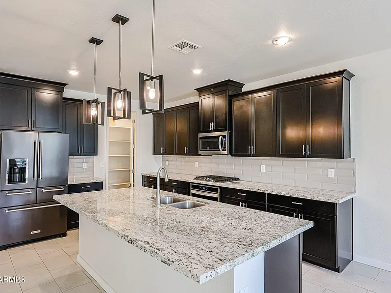 14090 W Old Oak Ln — Photo 14