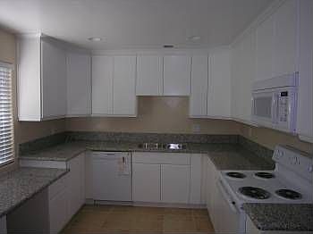 1st image of 1337 Oakdale Ave
