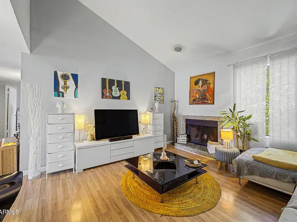 720 E ALICE Avenue #206, Phoenix, AZ 85020