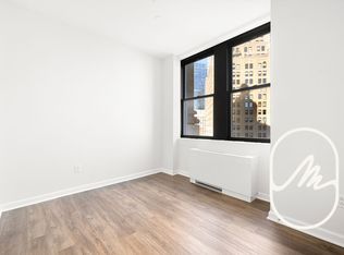 15 Park Row APT 5N, New York, NY 10038