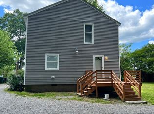 913 Hamilton Ave #B, Colonial Heights, VA 23834