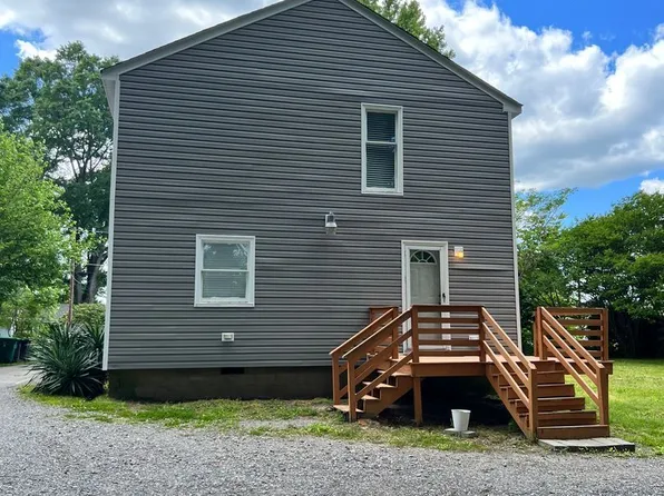 913 Hamilton Ave #B, Colonial Heights, VA 23834