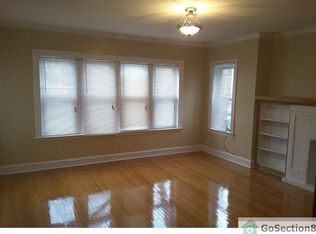 7439 S Prairie Ave, Chicago, IL 60619