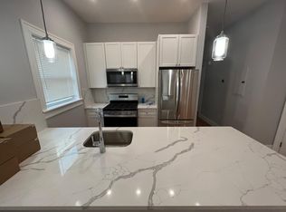 33 Alpine St #1, Somerville, MA 02144