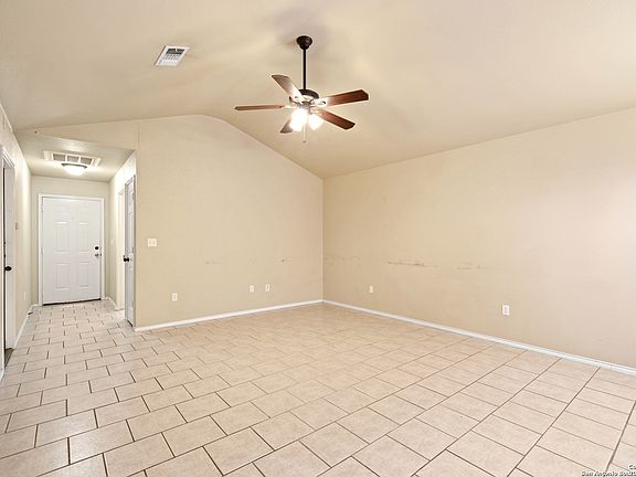 3rd image of 280 Rosalie Dr