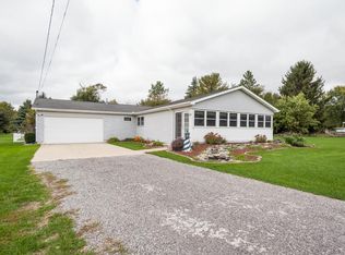 152 Holiday Dr, Brooklyn, MI 49230