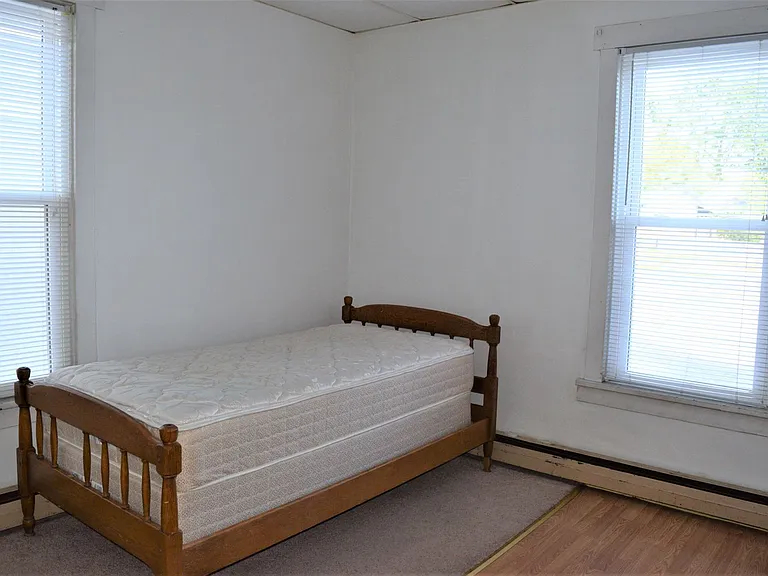 777 Wayne Ave #1-6 — Photo 10