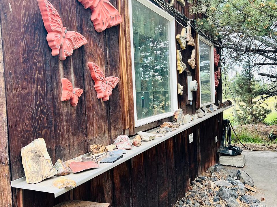 2nd image of 7840 S Highway 97