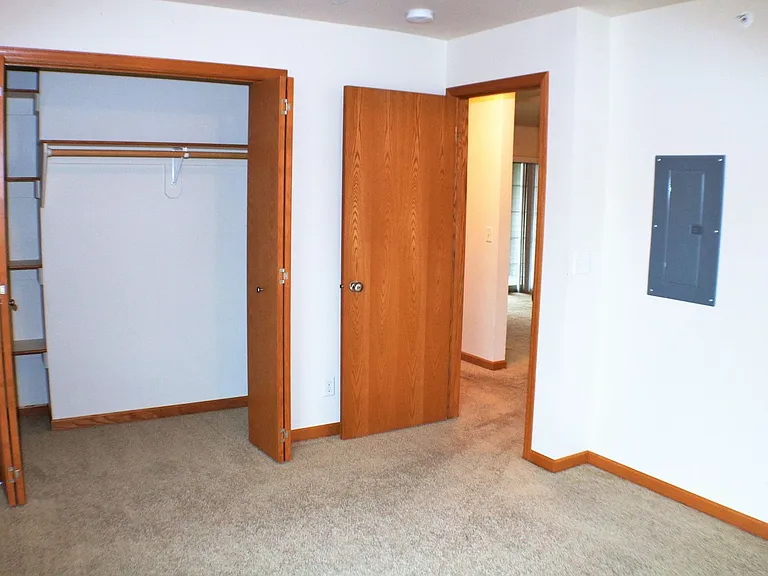 545 Pond View Drive — Photo 37