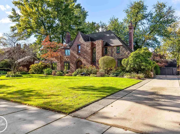 721 Balfour St, Grosse Pointe Park, MI 48230