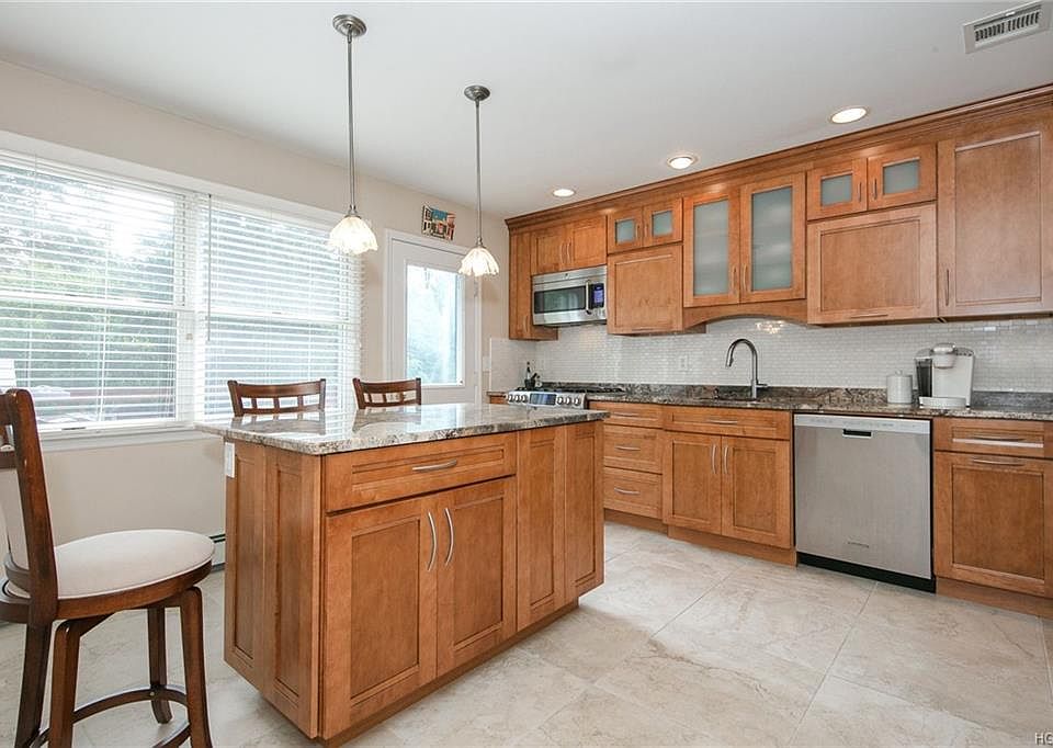 1st image of 48A Burda Ave