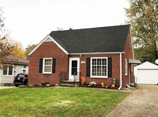 1443 57th St, Des Moines, IA 50311