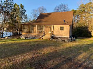 126 Old Camp Ln, Deltaville, VA 23043
