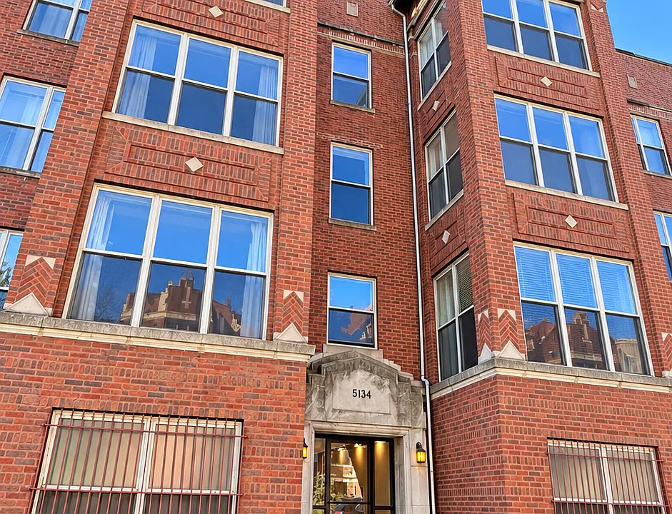 5134-5142 S Ingleside Ave #B