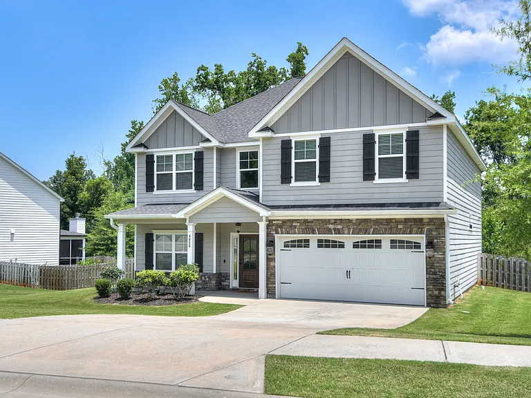 4050 Stowe Dr — Photo 3
