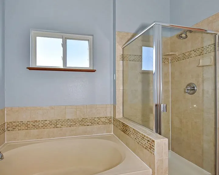 4330 Archwood Dr — Photo 2