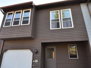 14 Lexington Ct, Clifton Park, NY 12065