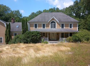 11 Stone Bridge Trl, Sandy Hook, CT 06482