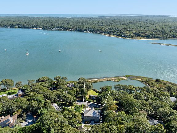 3rd image of 82 Oyster Shores Rd