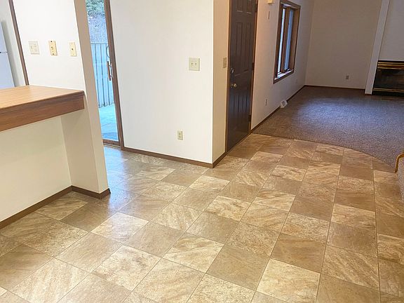 5th image of 4PLEX-1911 Carol Dr #1918