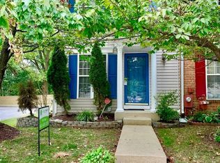 10 Hedges Path Ct, Baltimore, MD 21244