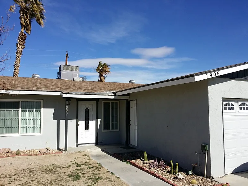 1905 Calico Dr