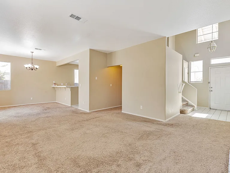 4405 Fall Ln — Photo 10