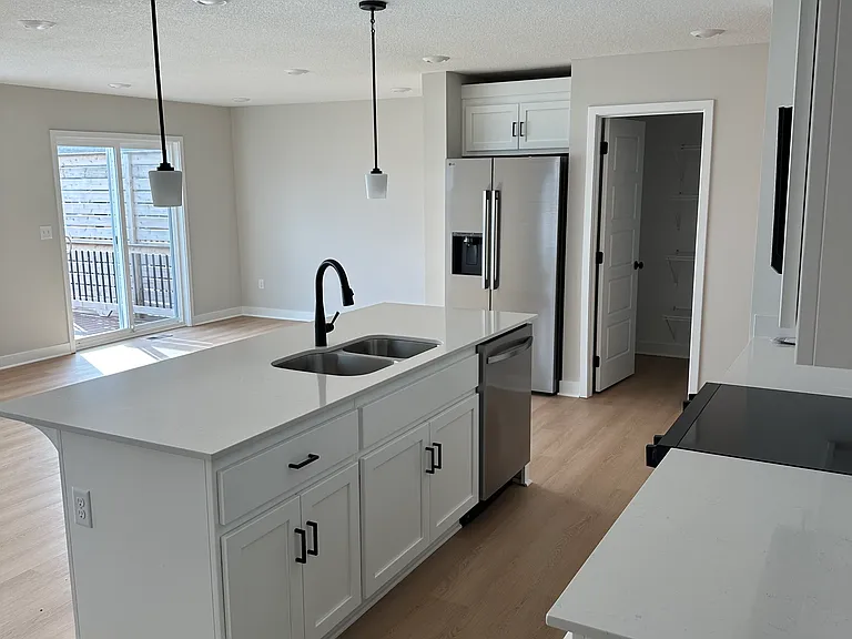 19703 W 195th Pl — Photo 7
