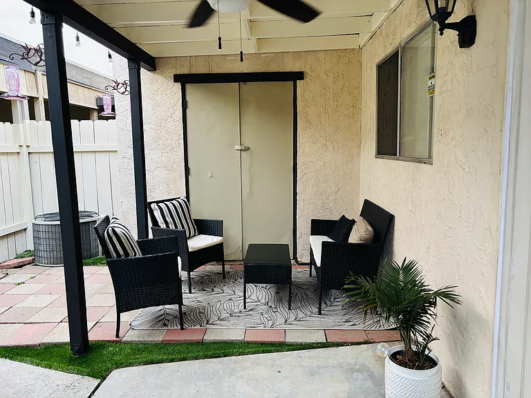9543 Cottonwood Ave #C — Photo 18