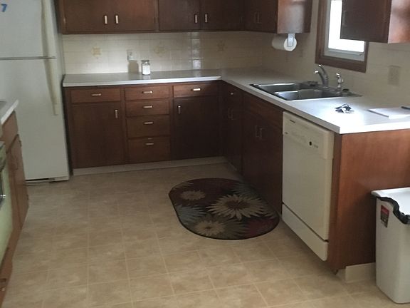 5th image of 11911 E Grace Ave