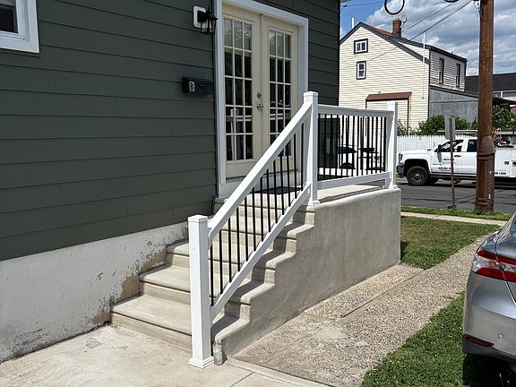 2nd image of 4503 Willis Ave #1