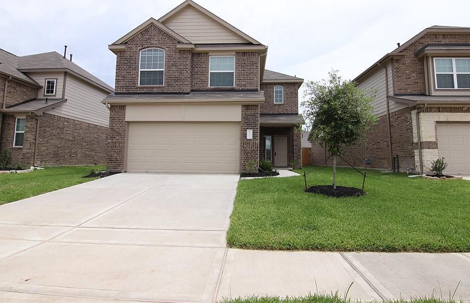1st image of 24631 Puccini Pl