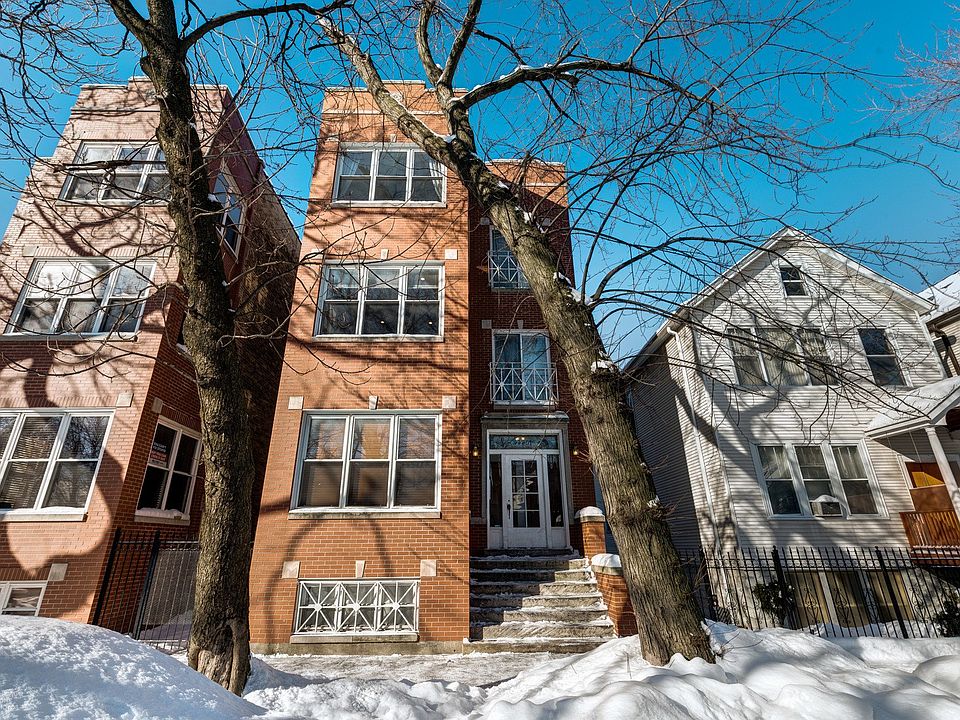1st image of 2236 N Maplewood Ave #3