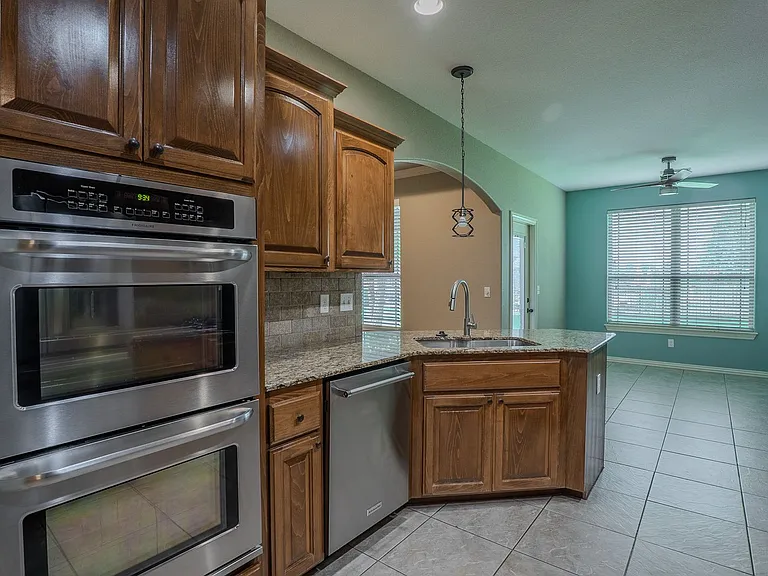 11049 Rausch Ct — Photo 10