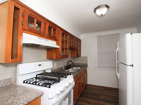 2nd image of 4104 Paris Ave
